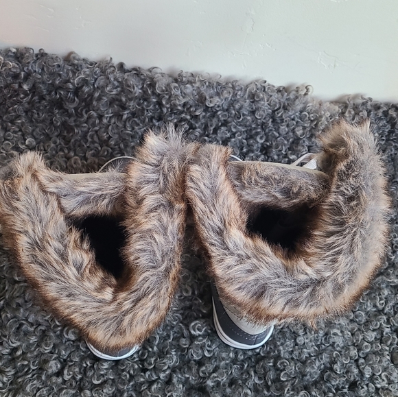 SOLD Bishop Cold Weather Fashion Boots in Birch - Picture 6 of 10